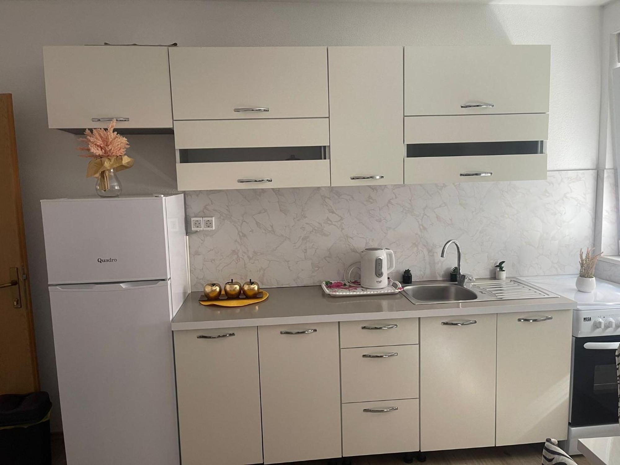 Apartmani Zuti Неум Номер фото